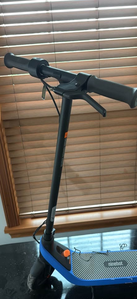 Segway Ninebot C2 Lite Kids Electric Scooter Model #100501U